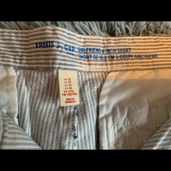 Very cute striped jeans shorts. - Picture 3 of 4